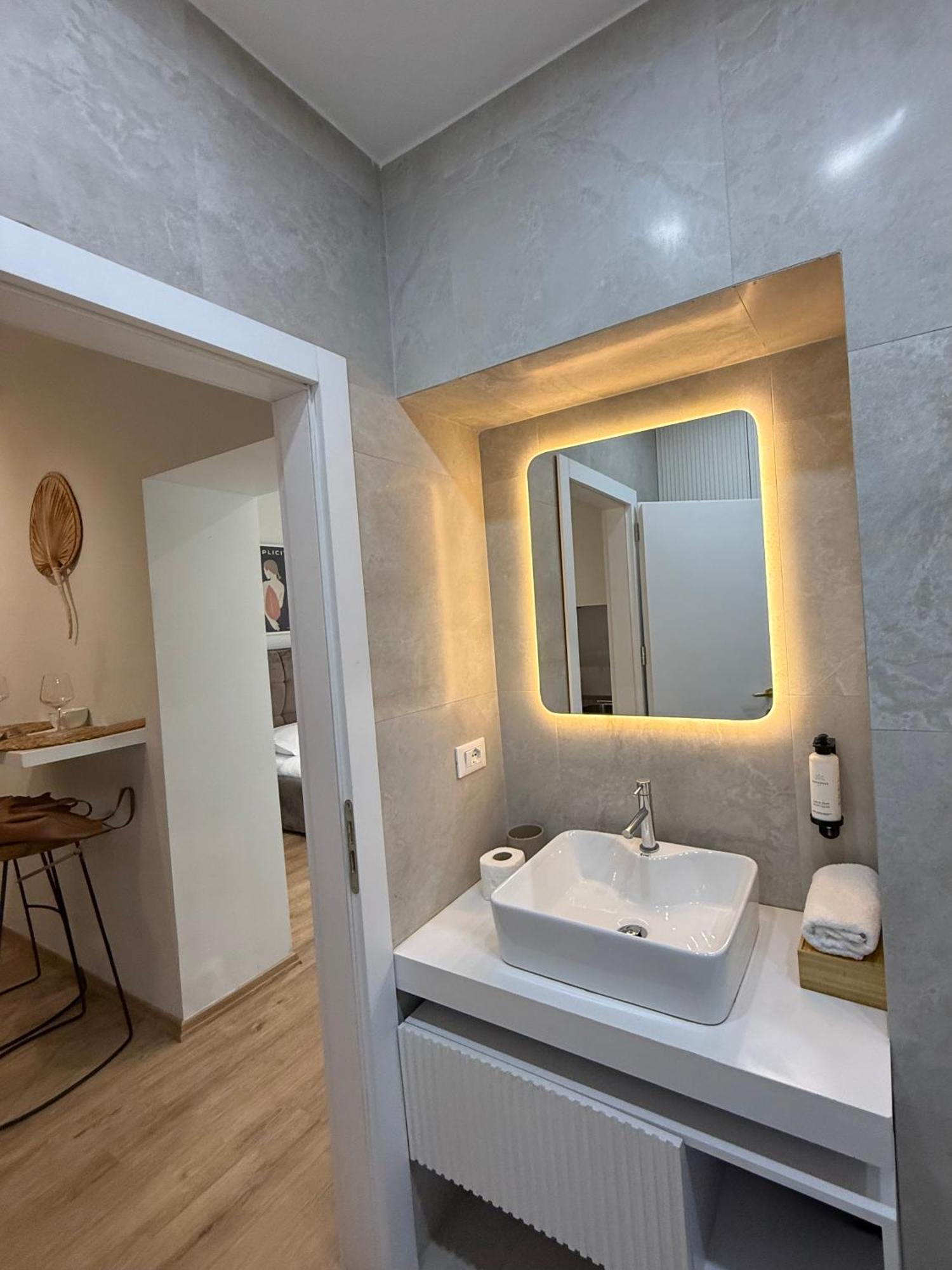 4Seasonsgea , New Modern Apartment In Tirana Extérieur photo